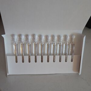 New In Box Never Used Chloe Atelier Des Fleurs Magnolia Alba  10x  Vial